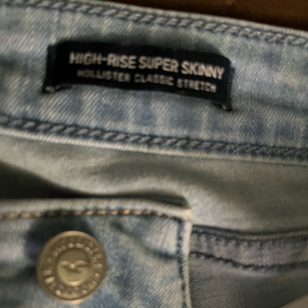 Hollister jeans size 1R light blue ripped jeans